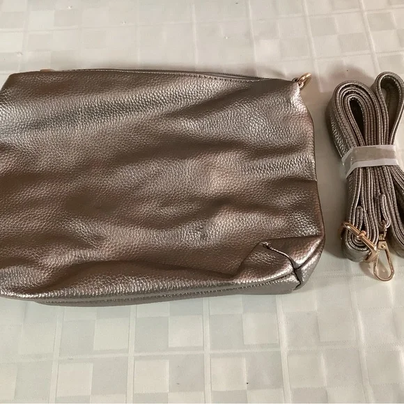 New gold 3 purse set - Picture 6 of 10